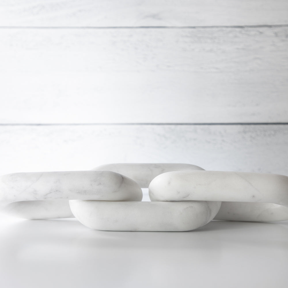 White Marble Chain Décor
