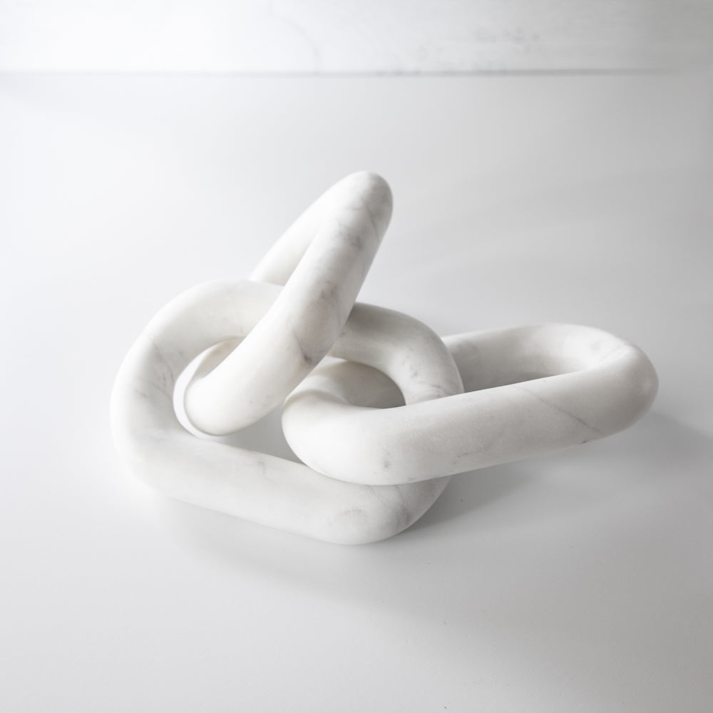 White Marble Chain Décor